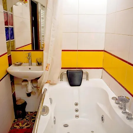 Napoleon'S Secret Spa Apartment Butas *