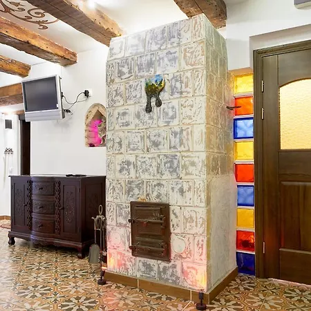 Napoleon'S Secret Spa Apartment